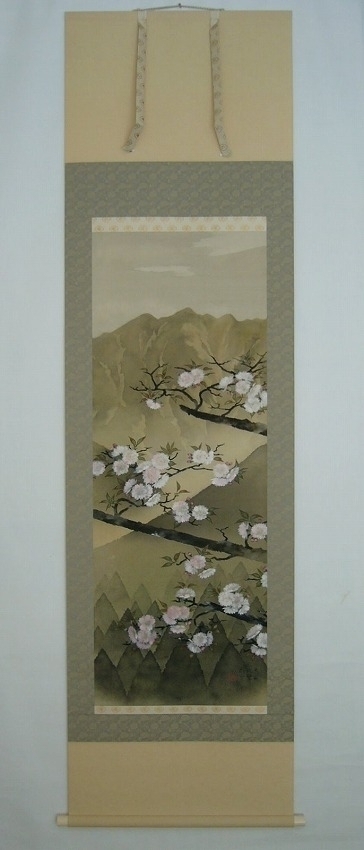 日本画家・滝 秋方先生の軸の修復例です。